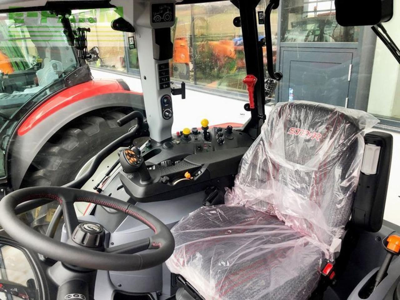Steyr 4120 multi (stage v) CVT - Трактор: слика 1 Steyr 4120 multi (stage v) CVT - Трактор: слика 1