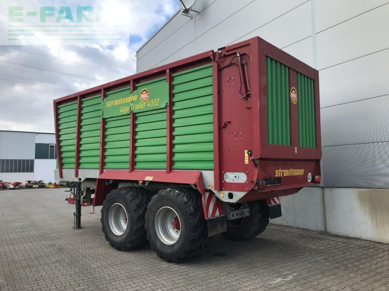 Strautmann giga-trailer 4002 - Земјоделска приколка за истурање/ Истурач: слика 4 Strautmann giga-trailer 4002 - Земјоделска приколка за истурање/ Истурач: слика 4