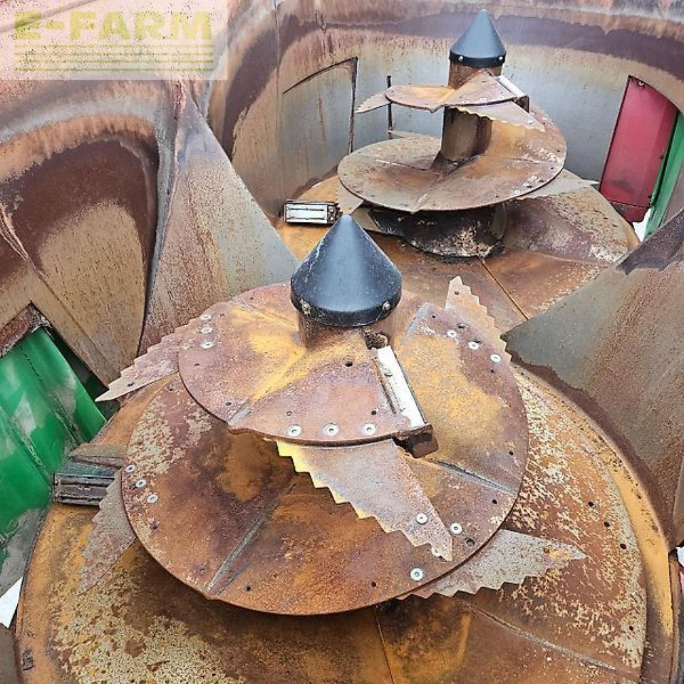 Strautmann verti-mix 1801 double - Опрема за добиток: слика 4 Strautmann verti-mix 1801 double - Опрема за добиток: слика 4