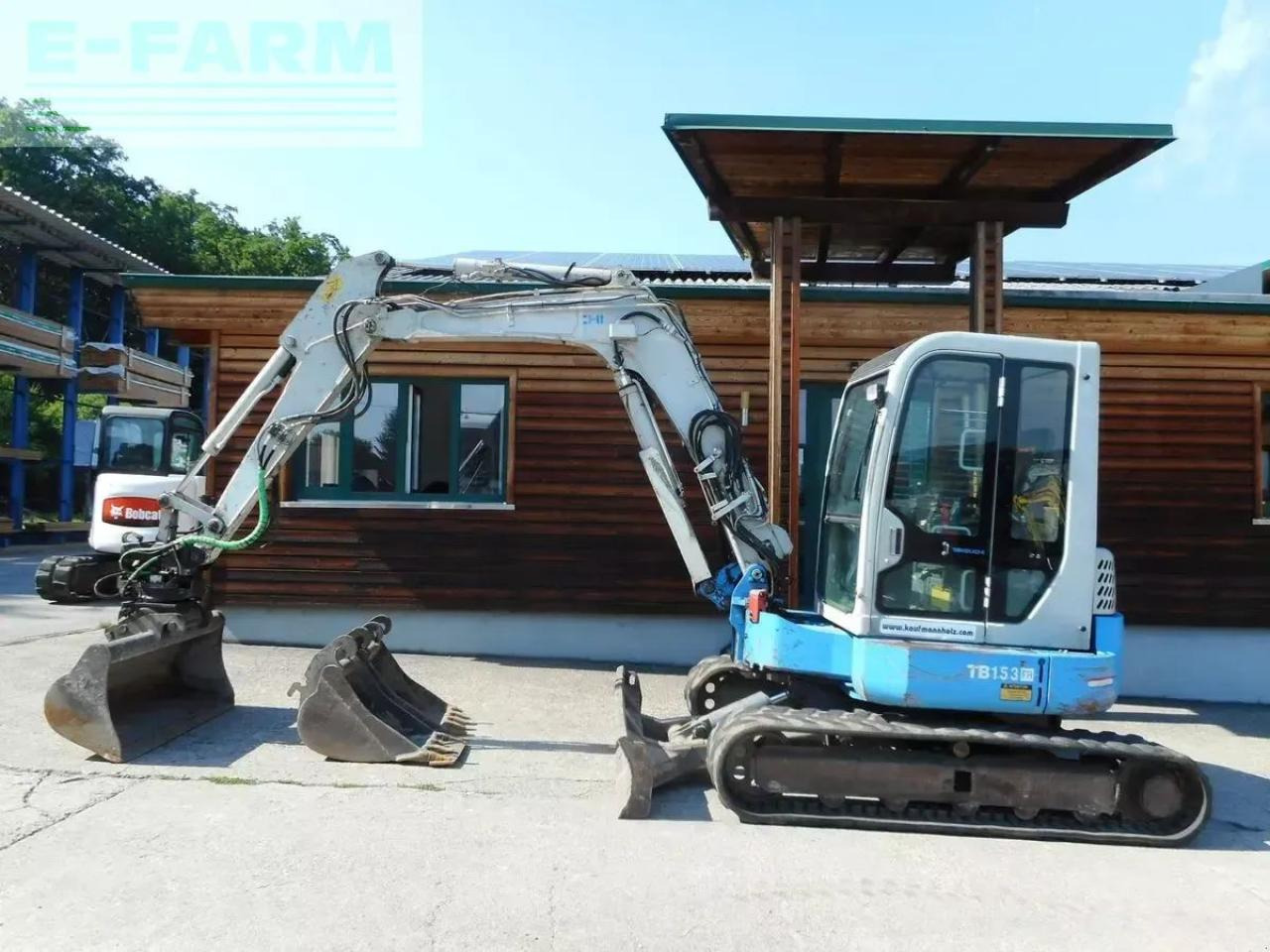 Takeuchi tb 153fr ( 5.650kg ) rototilt +ähnlich powertilt - Мини багер: слика 1 Takeuchi tb 153fr ( 5.650kg ) rototilt +ähnlich powertilt - Мини багер: слика 1