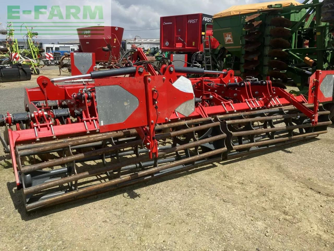 Unia dechaumeur unia cargo txl45 - Култиватор: слика 3 Unia dechaumeur unia cargo txl45 - Култиватор: слика 3