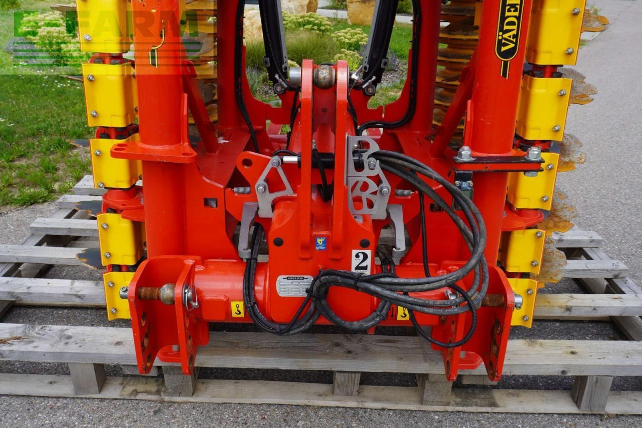 Väderstad carrier crxt 425 - Ситнач со дискови: слика 4 Väderstad carrier crxt 425 - Ситнач со дискови: слика 4