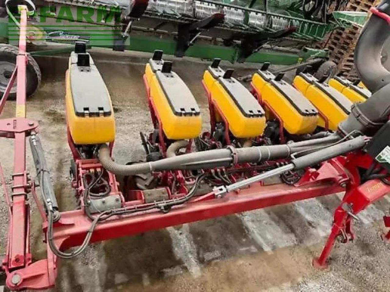Väderstad tempo v8 - Прецизна машина за сеење: слика 2 Väderstad tempo v8 - Прецизна машина за сеење: слика 2