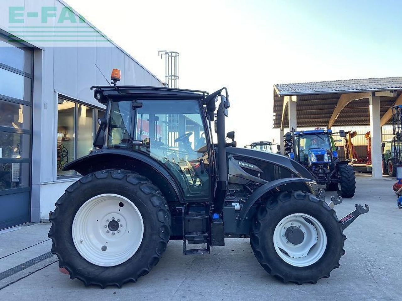 Valtra a 114 - Трактор: слика 4 Valtra a 114 - Трактор: слика 4
