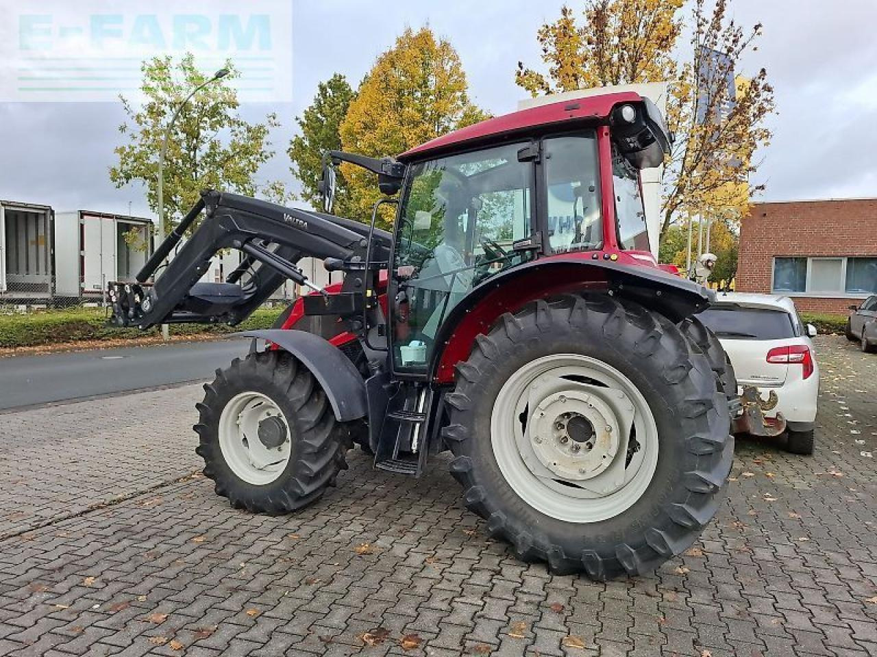 Трактор Valtra a95 hi-tech: слика 8