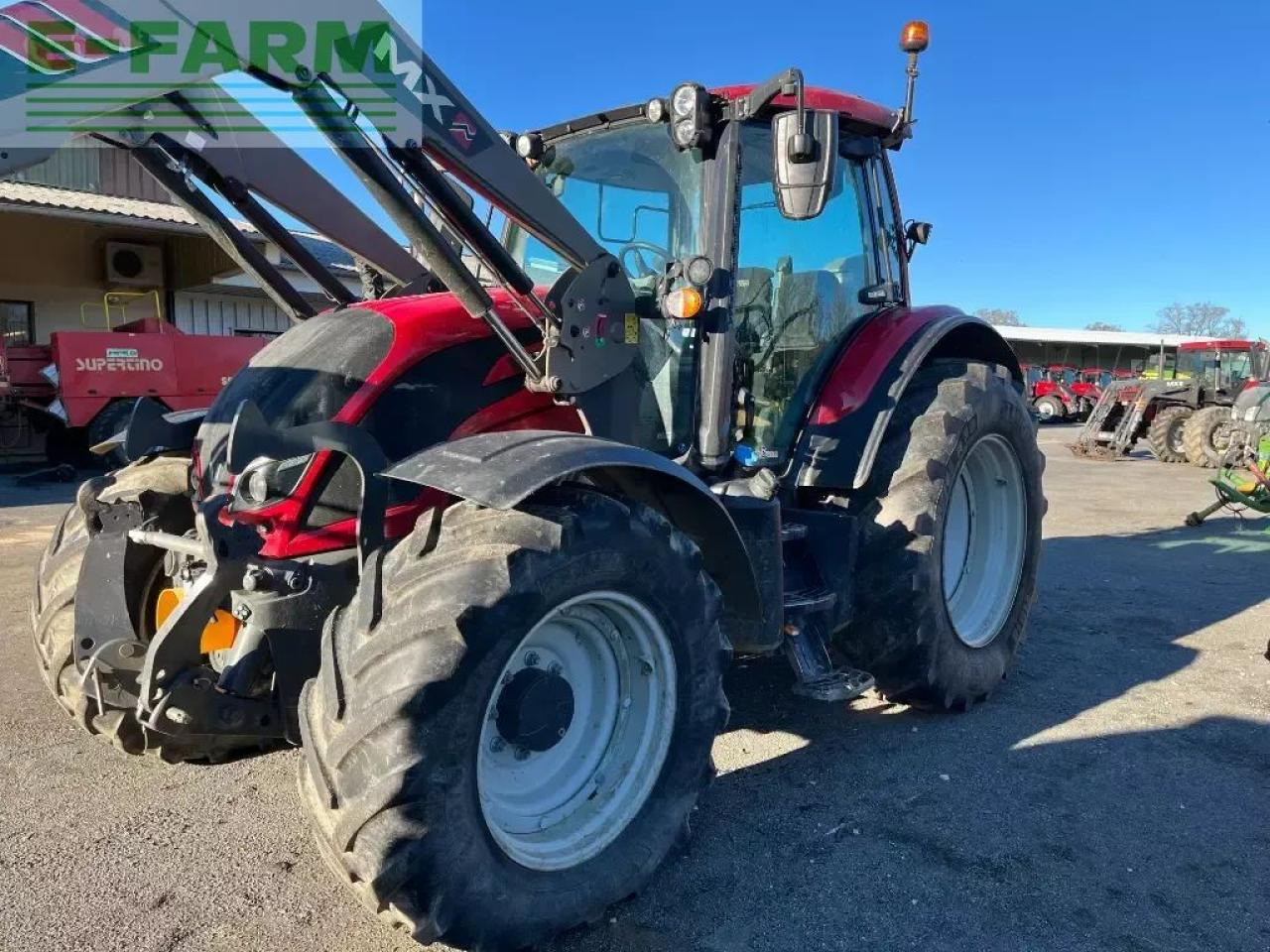 Valtra n 134 d smarttouch - Трактор: слика 1 Valtra n 134 d smarttouch - Трактор: слика 1