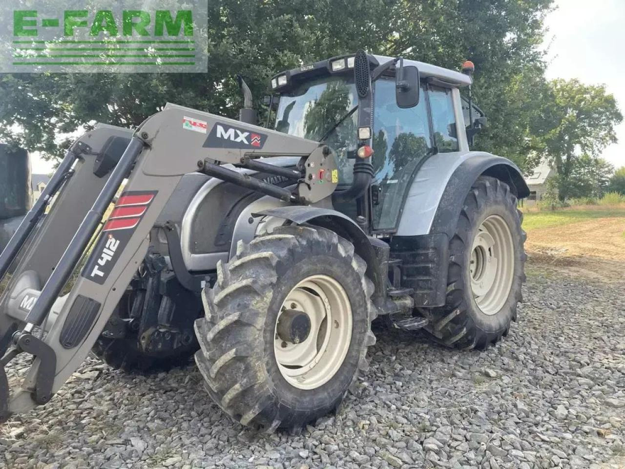 Valtra n 142 - Трактор: слика 2 Valtra n 142 - Трактор: слика 2