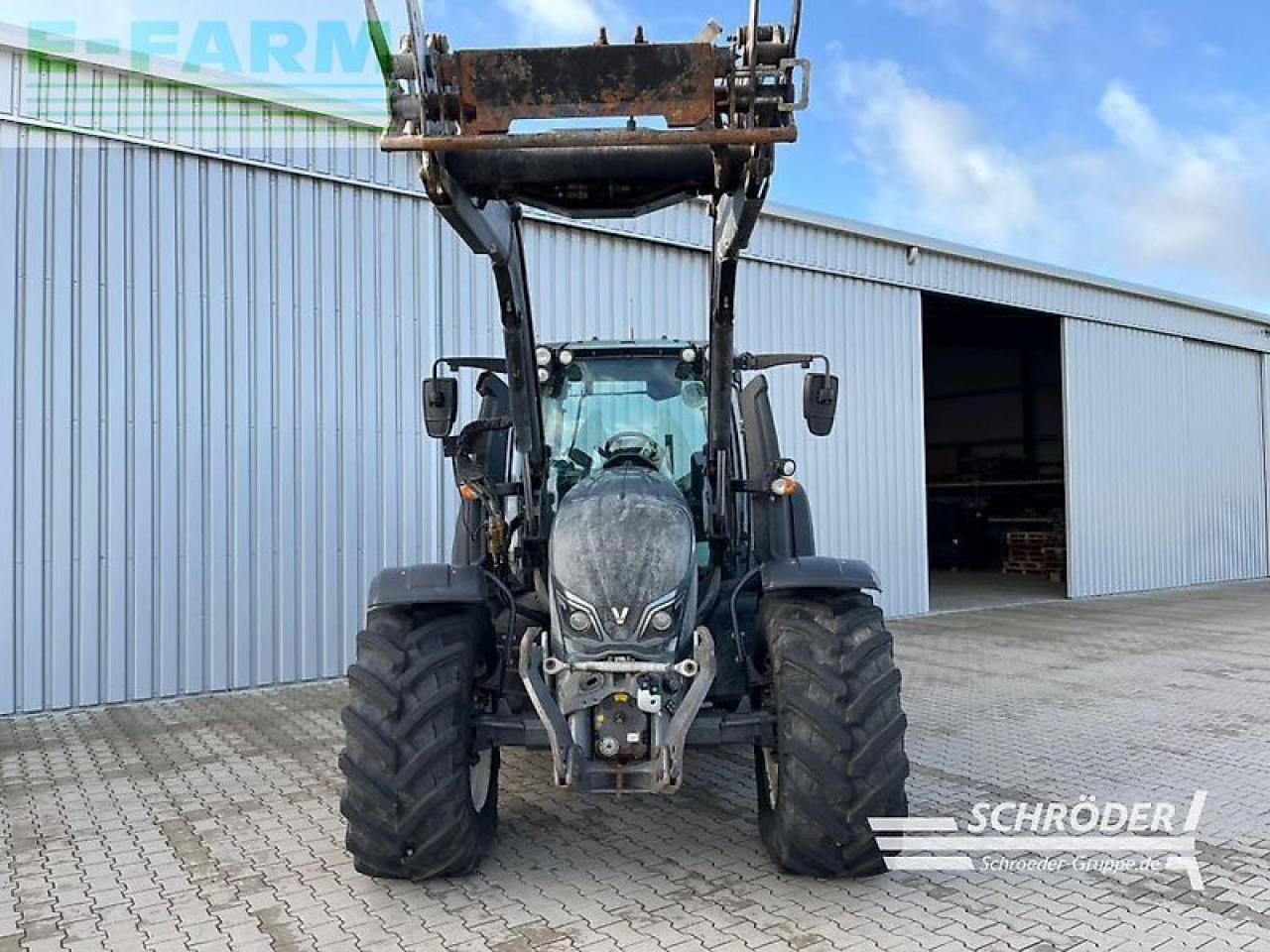 Valtra n 154 ea - Трактор: слика 2 Valtra n 154 ea - Трактор: слика 2