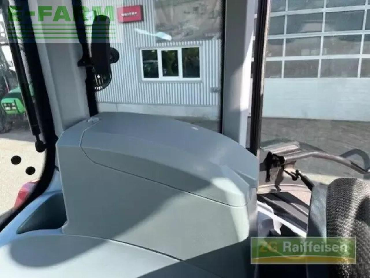 Valtra n 175 direct Direct - Трактор: слика 2 Valtra n 175 direct Direct - Трактор: слика 2