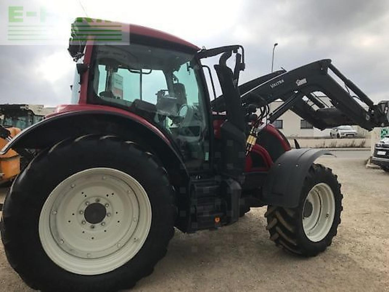 Valtra n154d - Трактор: слика 5 Valtra n154d - Трактор: слика 5