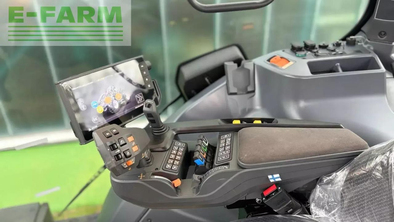 Трактор Valtra q 285: слика 8