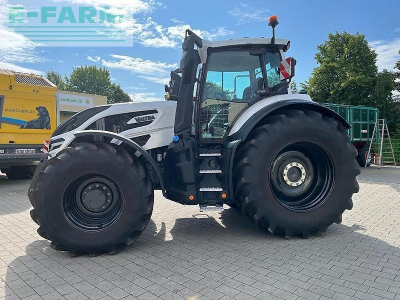 Valtra q245 - Трактор: слика 2 Valtra q245 - Трактор: слика 2