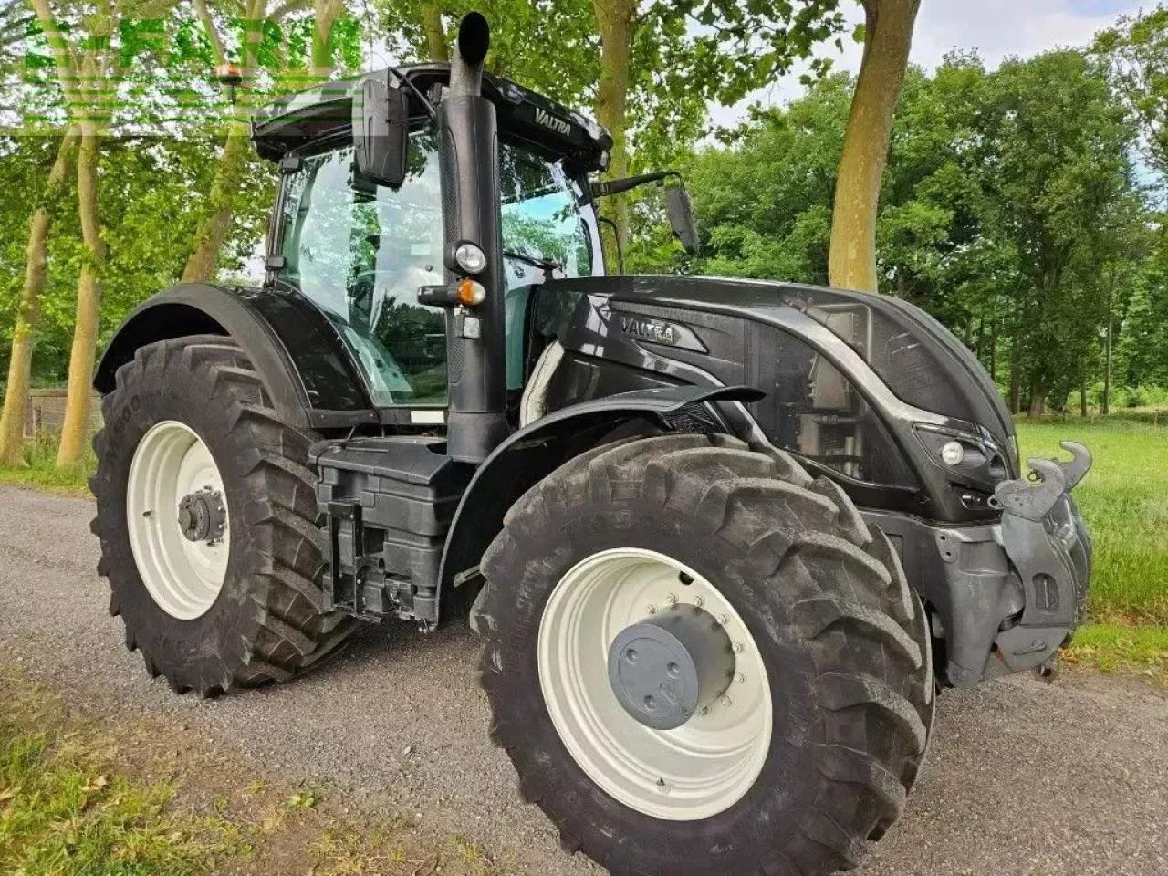 Valtra s394 smarttouch twintrac s274 s294 s324 s354 s374 fendt agco - Трактор: слика 1 Valtra s394 smarttouch twintrac s274 s294 s324 s354 s374 fendt agco - Трактор: слика 1