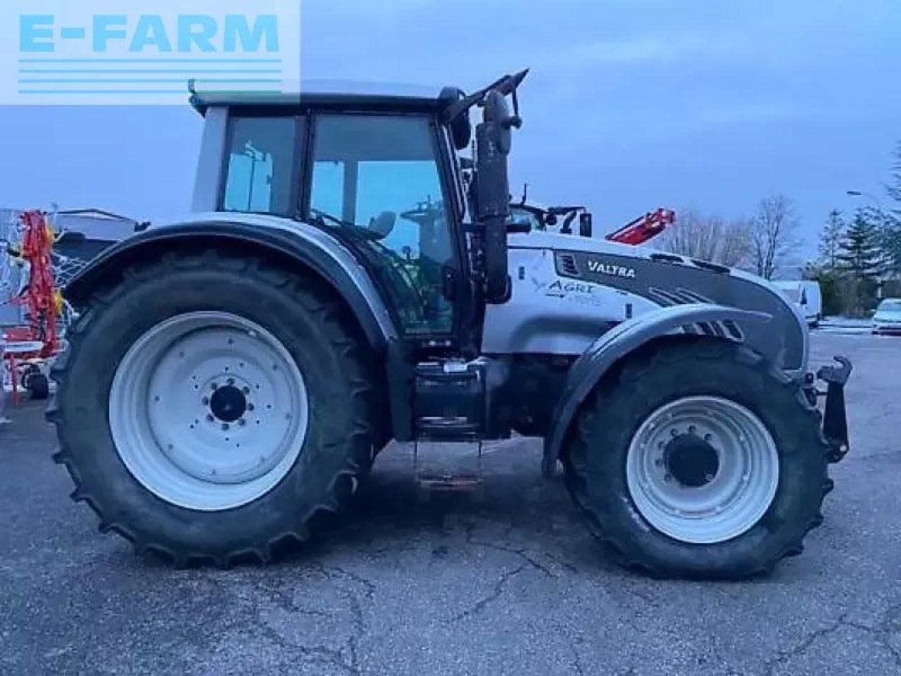 Valtra t172 hitech - Трактор: слика 4 Valtra t172 hitech - Трактор: слика 4