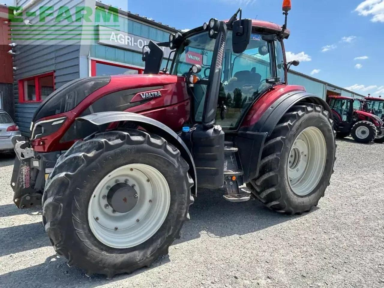 Valtra t174 active - Трактор: слика 1 Valtra t174 active - Трактор: слика 1