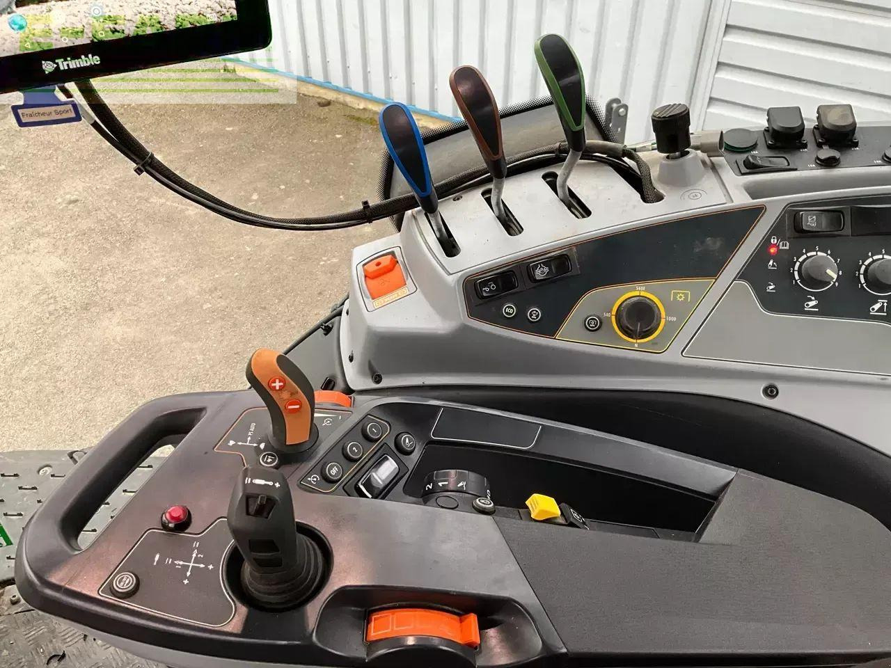 Valtra t174ea - Трактор: слика 2 Valtra t174ea - Трактор: слика 2