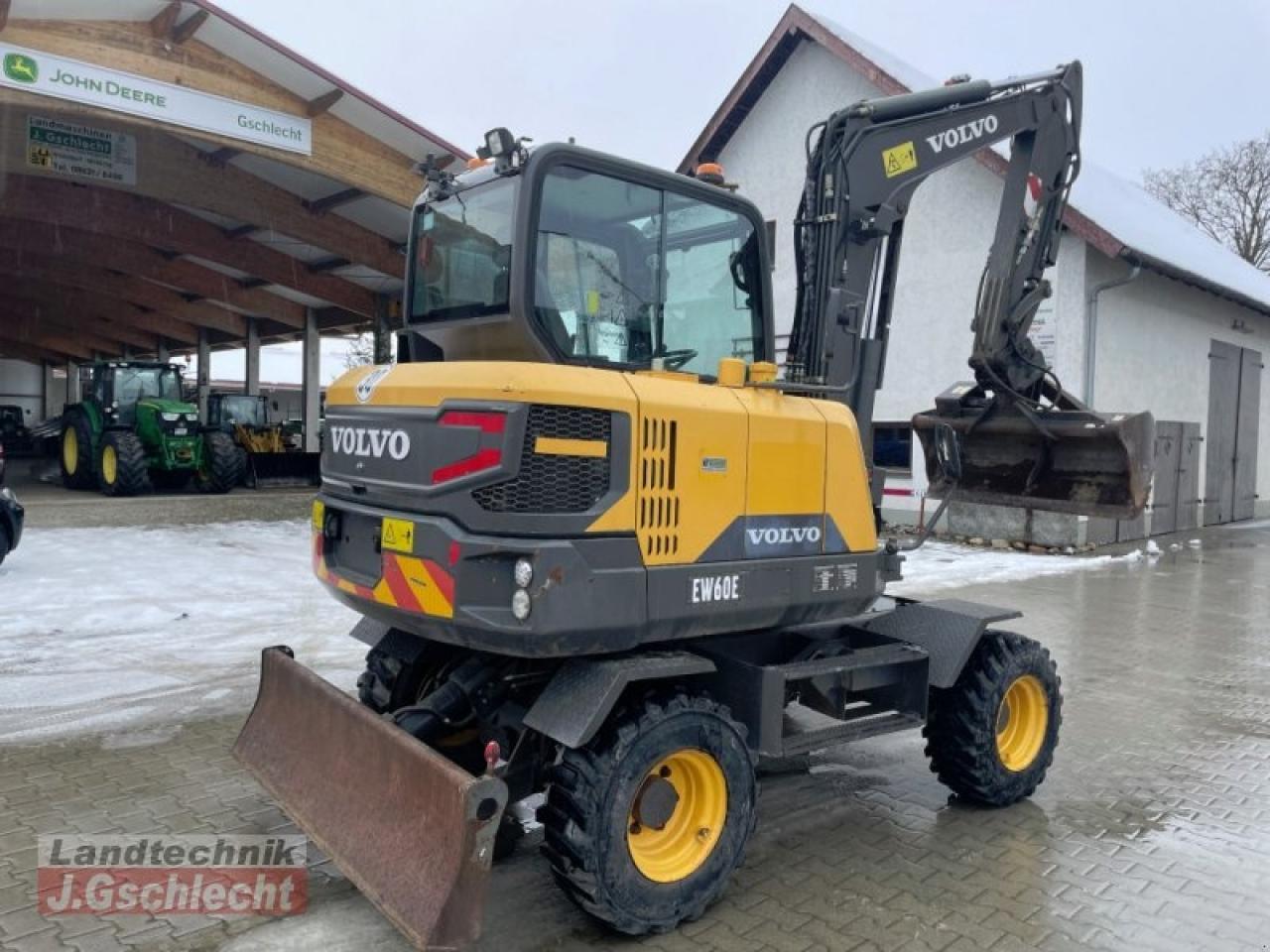 Багер на тркала Volvo ew60 e 30 kmh: слика 14
