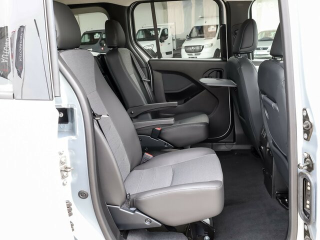 MERCEDES-BENZ T 180 Progressive,AMF Rollstuhlrampe,LED,Navi... - Друга машина: слика 3 MERCEDES-BENZ T 180 Progressive,AMF Rollstuhlrampe,LED,Navi... - Друга машина: слика 3