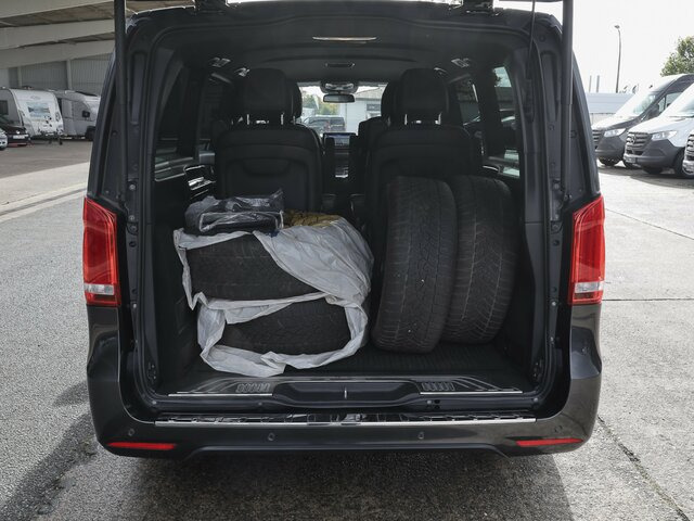 MERCEDES-BENZ EQV 300 Avantgarde,Extralang,6Sitzer,2xKlima,LED... - Патничко комбе, Електрично комбе: слика 2 MERCEDES-BENZ EQV 300 Avantgarde,Extralang,6Sitzer,2xKlima,LED... - Патничко комбе, Електрично комбе: слика 2