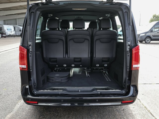 MERCEDES-BENZ EQV 300 Avantgarde Line,lang,7Sitze,2xKlima,LED... - Патничко комбе, Електрично комбе: слика 2 MERCEDES-BENZ EQV 300 Avantgarde Line,lang,7Sitze,2xKlima,LED... - Патничко комбе, Електрично комбе: слика 2