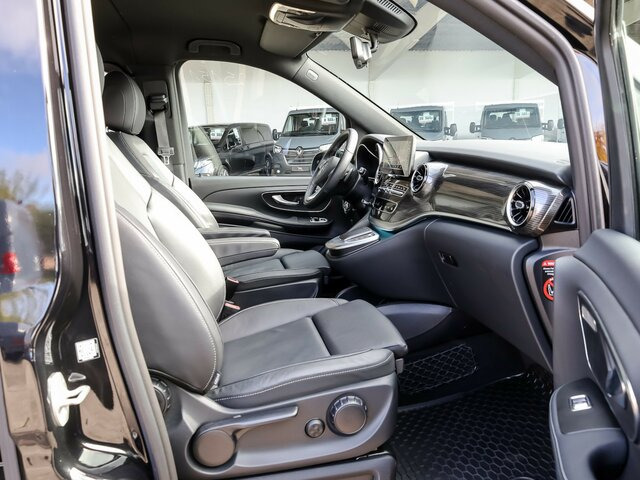 MERCEDES-BENZ EQV 300 Avantgarde Line,lang,7Sitze,2xKlima,LED... - Патничко комбе, Електрично комбе: слика 5 MERCEDES-BENZ EQV 300 Avantgarde Line,lang,7Sitze,2xKlima,LED... - Патничко комбе, Електрично комбе: слика 5