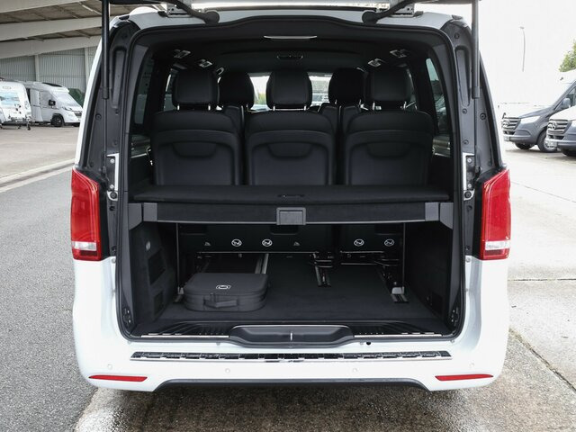 MERCEDES-BENZ EQV 300 Avantgarde,lang,7Sitze,2xSchiebetür,LED... - Патничко комбе, Електрично комбе: слика 2 MERCEDES-BENZ EQV 300 Avantgarde,lang,7Sitze,2xSchiebetür,LED... - Патничко комбе, Електрично комбе: слика 2