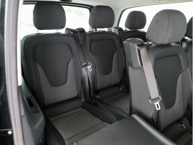 MERCEDES-BENZ EQV 300 Extralang,8Sitze,2elektr.Schiebetür,LED - Минибус, Електричен автобус: слика 4 MERCEDES-BENZ EQV 300 Extralang,8Sitze,2elektr.Schiebetür,LED - Минибус, Електричен автобус: слика 4