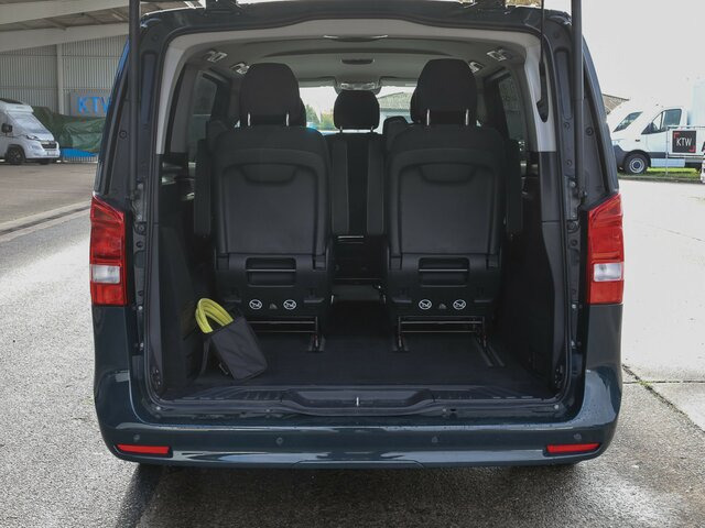 MERCEDES-BENZ EQV 300 lang,7Sitze,2xelektr.Schiebetür,EasyPack... - Патничко комбе, Електрично комбе: слика 2 MERCEDES-BENZ EQV 300 lang,7Sitze,2xelektr.Schiebetür,EasyPack... - Патничко комбе, Електрично комбе: слика 2