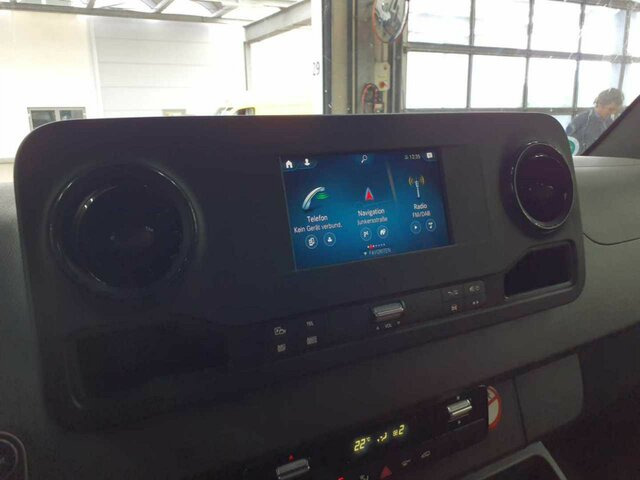 MERCEDES-BENZ Sprinter 315 CDI Kasten,3924mm,Automatik,LED - Товарно комбе: слика 4 MERCEDES-BENZ Sprinter 315 CDI Kasten,3924mm,Automatik,LED - Товарно комбе: слика 4