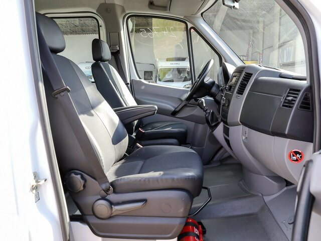 MERCEDES-BENZ Sprinter 316CDI DOKA,Allrad,AHK,Standhzg. - Комбе со церада, Комби со двојна кабина: слика 2 MERCEDES-BENZ Sprinter 316CDI DOKA,Allrad,AHK,Standhzg. - Комбе со церада, Комби со двојна кабина: слика 2