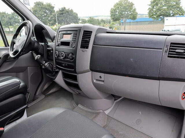 MERCEDES-BENZ Sprinter 316CDI DOKA,Allrad,Klima - Комбе со церада, Комби со двојна кабина: слика 3 MERCEDES-BENZ Sprinter 316CDI DOKA,Allrad,Klima - Комбе со церада, Комби со двојна кабина: слика 3
