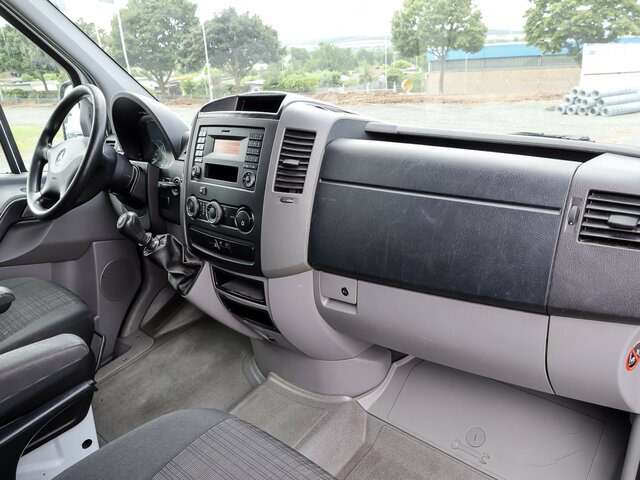 MERCEDES-BENZ Sprinter 316CDI DOKA,Allrad,Klima - Комбе со церада, Комби со двојна кабина: слика 3 MERCEDES-BENZ Sprinter 316CDI DOKA,Allrad,Klima - Комбе со церада, Комби со двојна кабина: слика 3