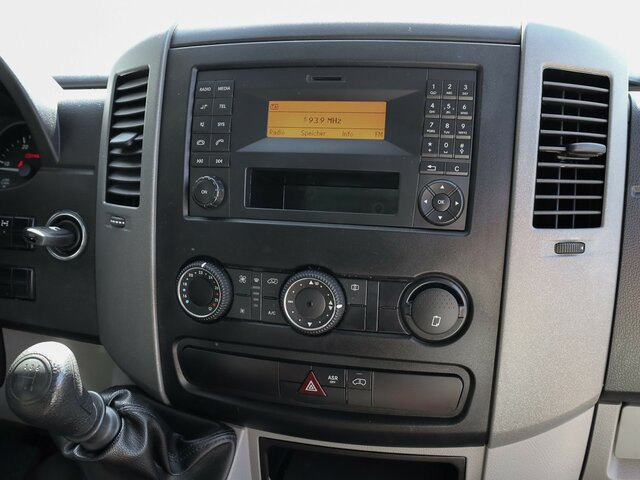 MERCEDES-BENZ Sprinter 316CDI Pritsche,Allrad,Klima... - Комбе со отворен сандак: слика 3 MERCEDES-BENZ Sprinter 316CDI Pritsche,Allrad,Klima... - Комбе со отворен сандак: слика 3