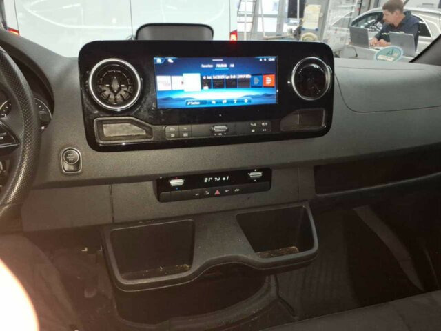 MERCEDES-BENZ Sprinter 317 CDI,3665mm,Automatik,Kamera... - Товарно комбе: слика 3 MERCEDES-BENZ Sprinter 317 CDI,3665mm,Automatik,Kamera... - Товарно комбе: слика 3