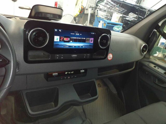 MERCEDES-BENZ Sprinter 317 CDI,3665mm,Automatik,Kamera... - Товарно комбе: слика 5 MERCEDES-BENZ Sprinter 317 CDI,3665mm,Automatik,Kamera... - Товарно комбе: слика 5