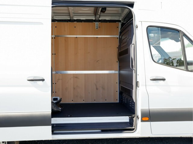 MERCEDES-BENZ Sprinter 317 CDI,3665mm,Automatik,Kamera - Товарно комбе: слика 2 MERCEDES-BENZ Sprinter 317 CDI,3665mm,Automatik,Kamera - Товарно комбе: слика 2