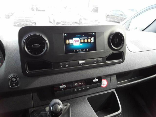 MERCEDES-BENZ Sprinter 317 CDI Kasten,L2H2,MBUX,Kamera... - Товарно комбе: слика 5 MERCEDES-BENZ Sprinter 317 CDI Kasten,L2H2,MBUX,Kamera... - Товарно комбе: слика 5