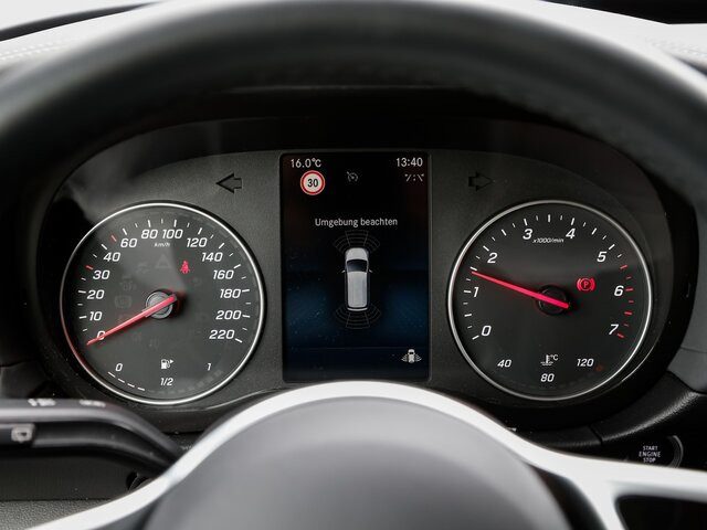Патничко комбе MERCEDES-BENZ T 180 Progressive,AHK,LED,Navi,Kamera,Tempomat: слика 10