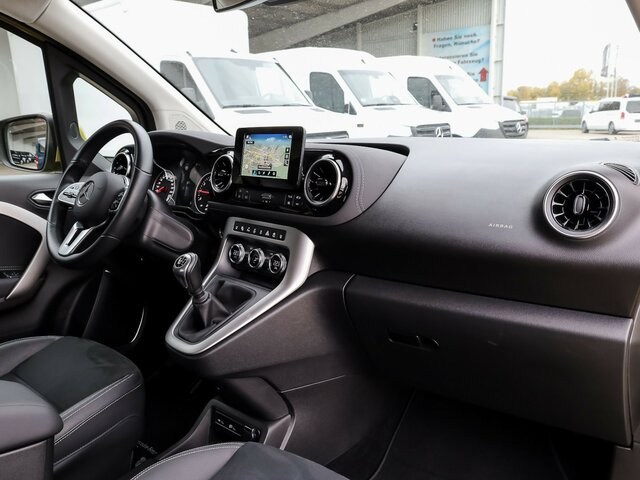 MERCEDES-BENZ T 180 Progressive,AMF Rollstuhlrampe,LED,Navi... - Патничко комбе: слика 5 MERCEDES-BENZ T 180 Progressive,AMF Rollstuhlrampe,LED,Navi... - Патничко комбе: слика 5