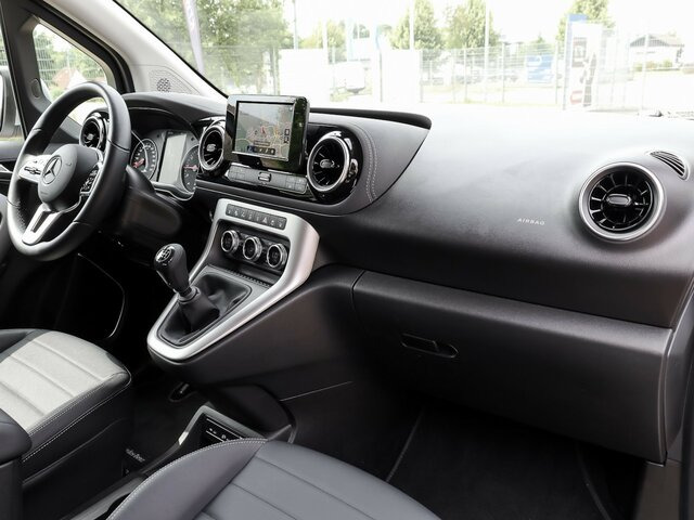 MERCEDES-BENZ T 180 Progressive,MBUX,LED,Navi,Kamera,Tempomat - Патничко комбе: слика 4 MERCEDES-BENZ T 180 Progressive,MBUX,LED,Navi,Kamera,Tempomat - Патничко комбе: слика 4