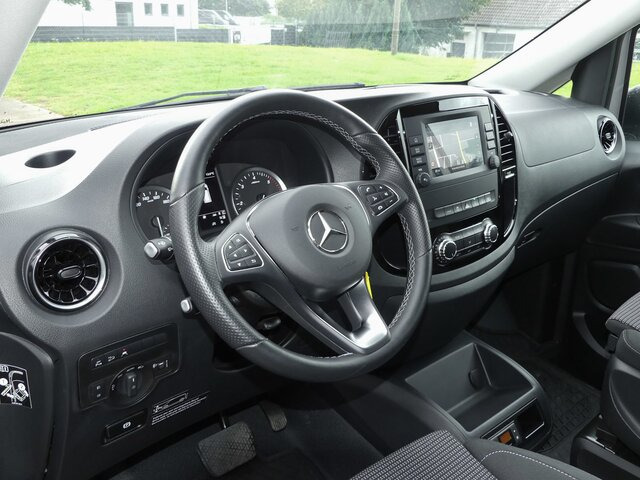 Минибус, Патничко комбе MERCEDES-BENZ V 220 Marco Polo Activity Edition,Allrad,AHK...: слика 6