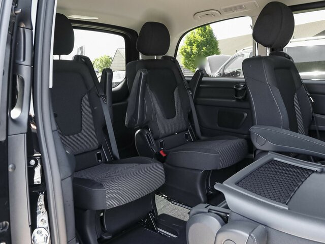 MERCEDES-BENZ V 220 d STYLE kompakt,6Sitzer,Distronic,AHK - Минибус, Патничко комбе: слика 3 MERCEDES-BENZ V 220 d STYLE kompakt,6Sitzer,Distronic,AHK - Минибус, Патничко комбе: слика 3