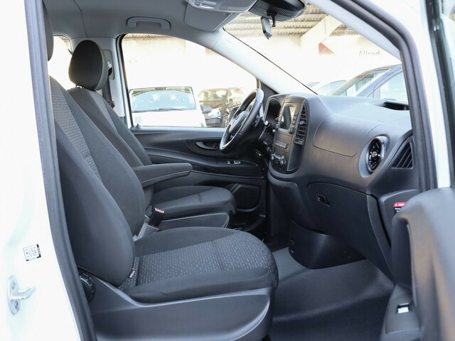 MERCEDES-BENZ Vito 114 TourerPro,Extralang,8Sitzer,Automatik... - Минибус, Патничко комбе: слика 3 MERCEDES-BENZ Vito 114 TourerPro,Extralang,8Sitzer,Automatik... - Минибус, Патничко комбе: слика 3