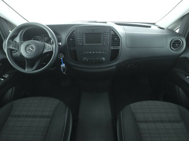 MERCEDES-BENZ Vito 114 TourerPro,Extralang,8Sitzer,Automatik... - Минибус, Патничко комбе: слика 2 MERCEDES-BENZ Vito 114 TourerPro,Extralang,8Sitzer,Automatik... - Минибус, Патничко комбе: слика 2