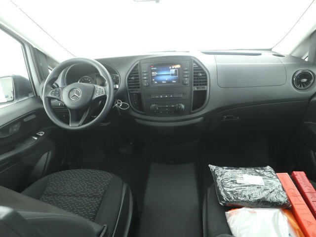 MERCEDES-BENZ Vito 114 TourerPro,Extralang,8Sitzer,Automatik... - Минибус, Патничко комбе: слика 2 MERCEDES-BENZ Vito 114 TourerPro,Extralang,8Sitzer,Automatik... - Минибус, Патничко комбе: слика 2