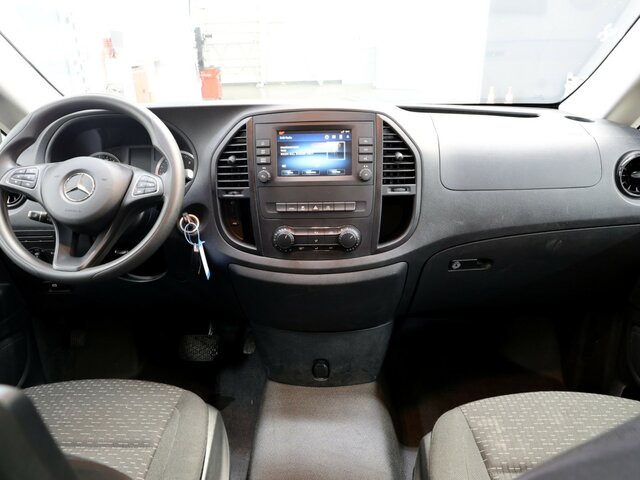 MERCEDES-BENZ Vito 114 TourerPro,lang,Automatik,8Sitze,Kamera... - Минибус, Патничко комбе: слика 2 MERCEDES-BENZ Vito 114 TourerPro,lang,Automatik,8Sitze,Kamera... - Минибус, Патничко комбе: слика 2