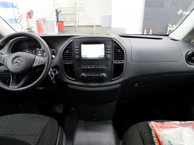 MERCEDES-BENZ Vito 114 TourerPro,lang,Automatik,8Sitze,Kamera... - Минибус, Патничко комбе: слика 2 MERCEDES-BENZ Vito 114 TourerPro,lang,Automatik,8Sitze,Kamera... - Минибус, Патничко комбе: слика 2