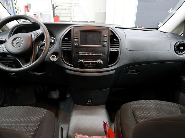 MERCEDES-BENZ Vito 114 TourerPro,lang,Automatik,8Sitze,Kamera... - Минибус, Патничко комбе: слика 2 MERCEDES-BENZ Vito 114 TourerPro,lang,Automatik,8Sitze,Kamera... - Минибус, Патничко комбе: слика 2