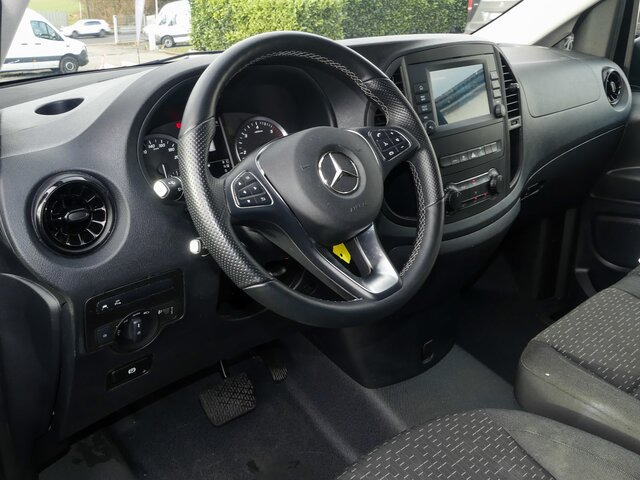 MERCEDES-BENZ Vito 116CDI lang,TourerPro,2Klima,9Sitze,Kamera - Минибус, Патничко комбе: слика 4 MERCEDES-BENZ Vito 116CDI lang,TourerPro,2Klima,9Sitze,Kamera - Минибус, Патничко комбе: слика 4