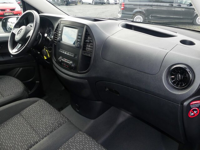 MERCEDES-BENZ Vito 116CDI lang,TourerPro,2Klima,9Sitze,Kamera - Минибус, Патничко комбе: слика 3 MERCEDES-BENZ Vito 116CDI lang,TourerPro,2Klima,9Sitze,Kamera - Минибус, Патничко комбе: слика 3